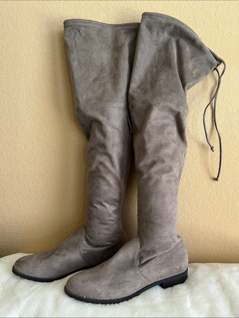 Unisa Over The Knee Faux Suede Boots Size 10 NEW